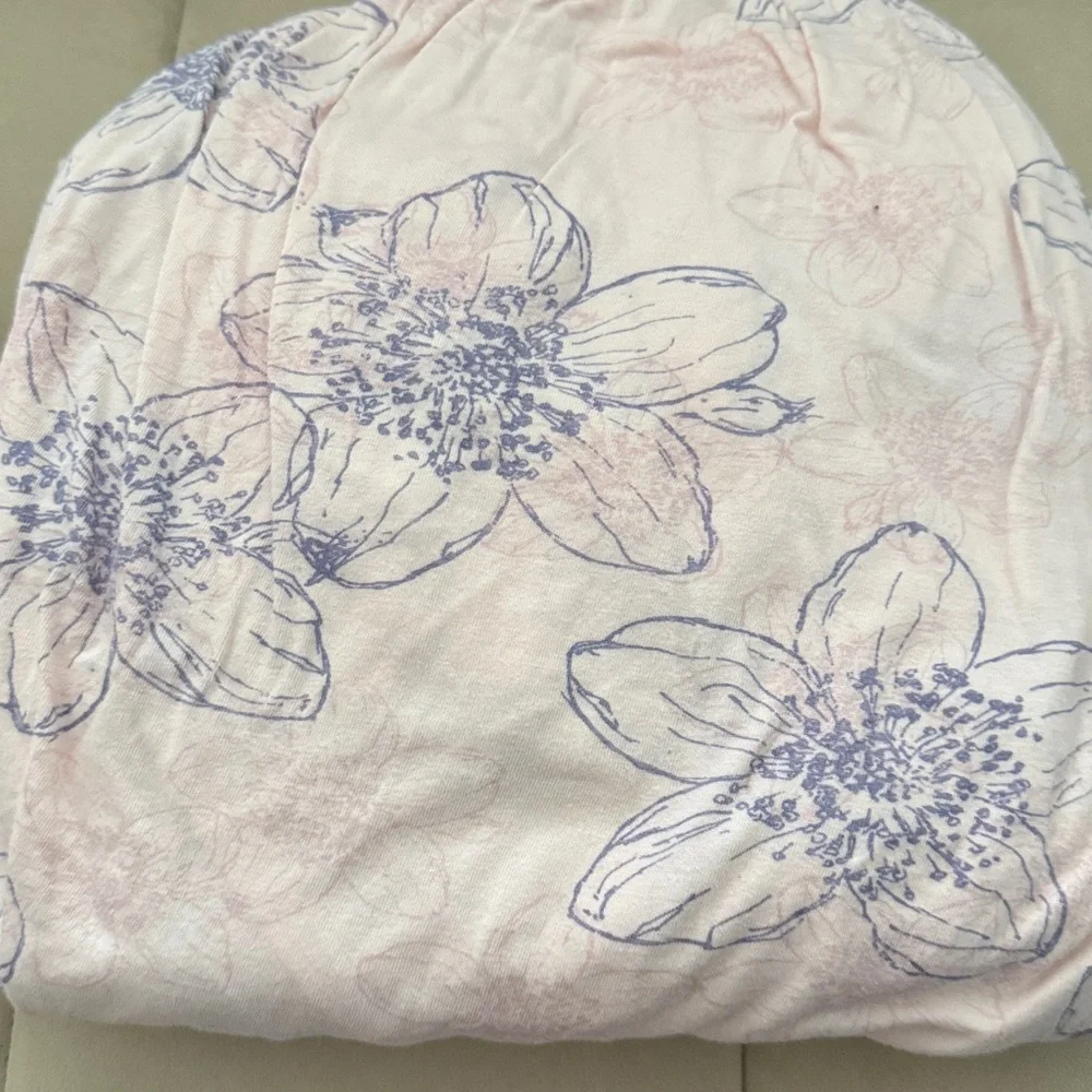 Stack of 6 Soft Pink & Pastel crib sheets